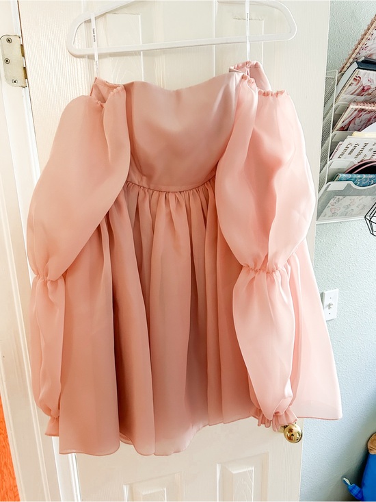 Dresses & Skirts - Pink bubble sleeve dress